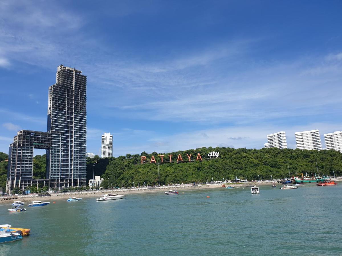 Secrets - Pattaya Hotel Exterior photo